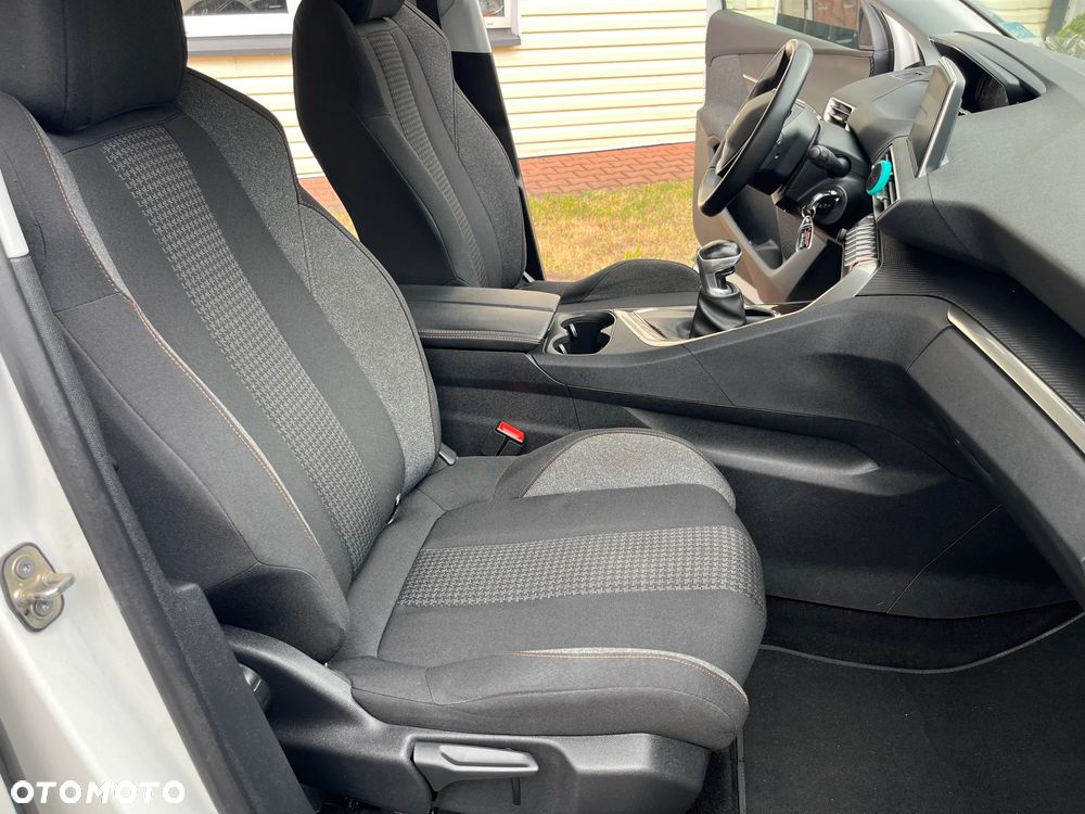 Peugeot 3008 1.2 PureTech Active S&S - 26