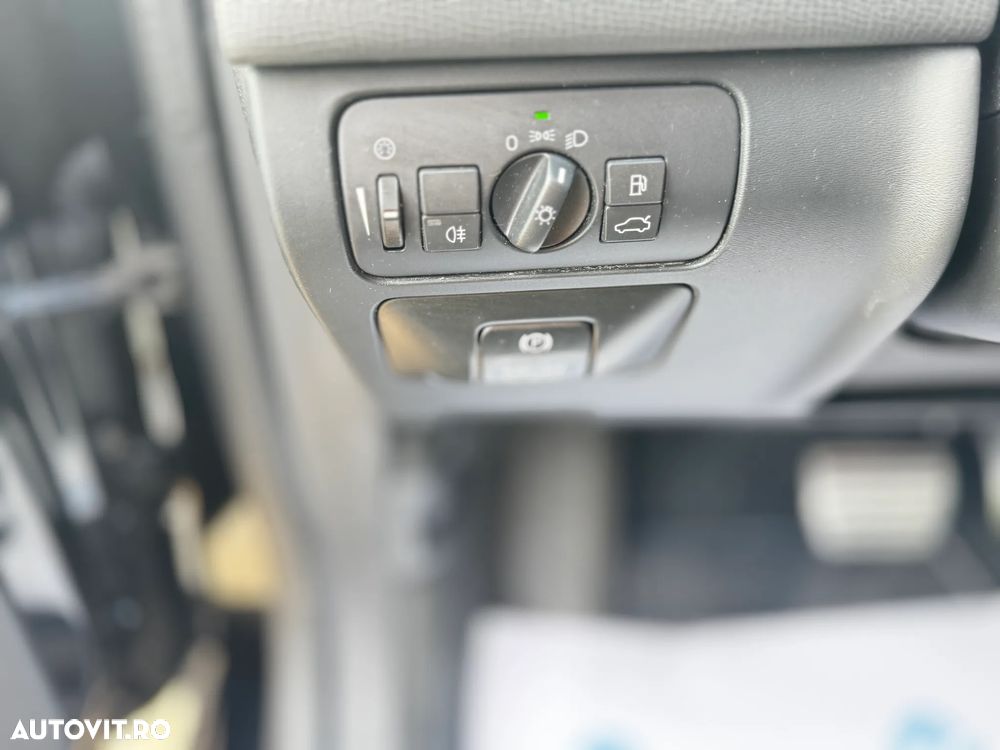 Volvo XC 60 D4 Rdesign - 14