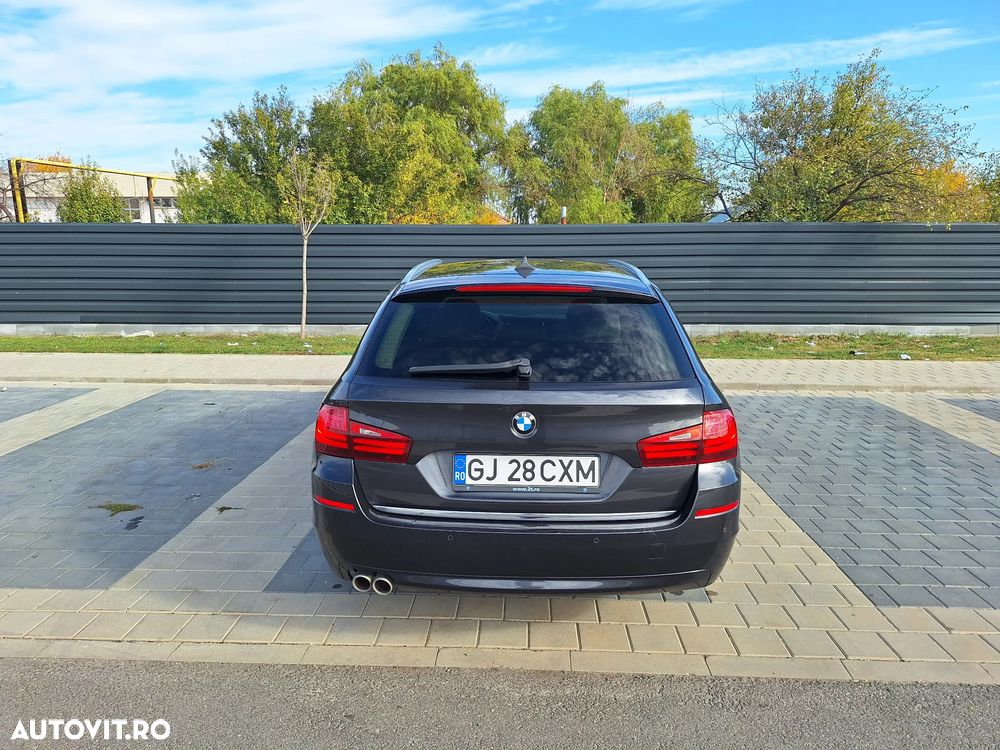 BMW Seria 5 520d - 5