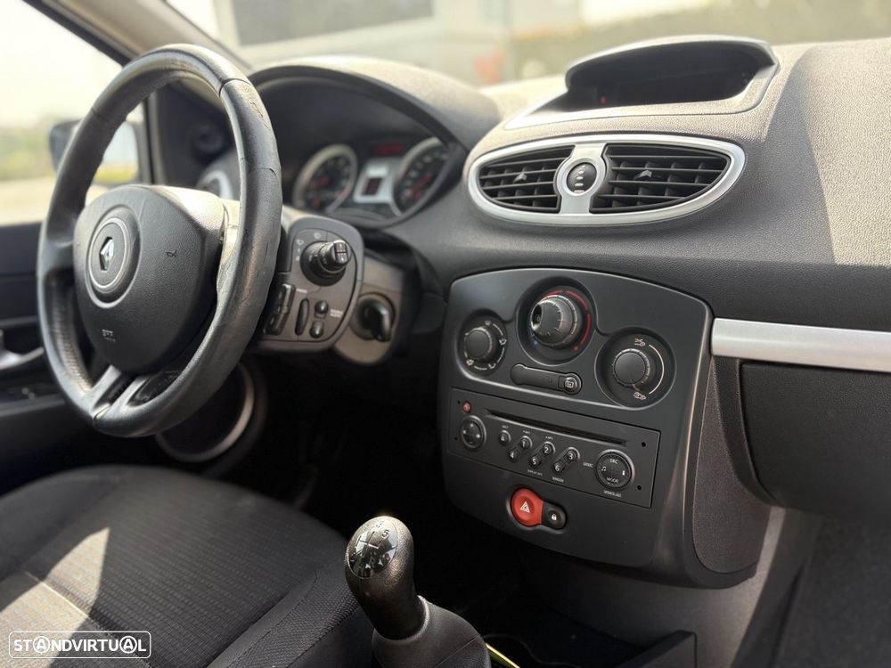 Renault Clio 1.2 16V Dynamique - 7