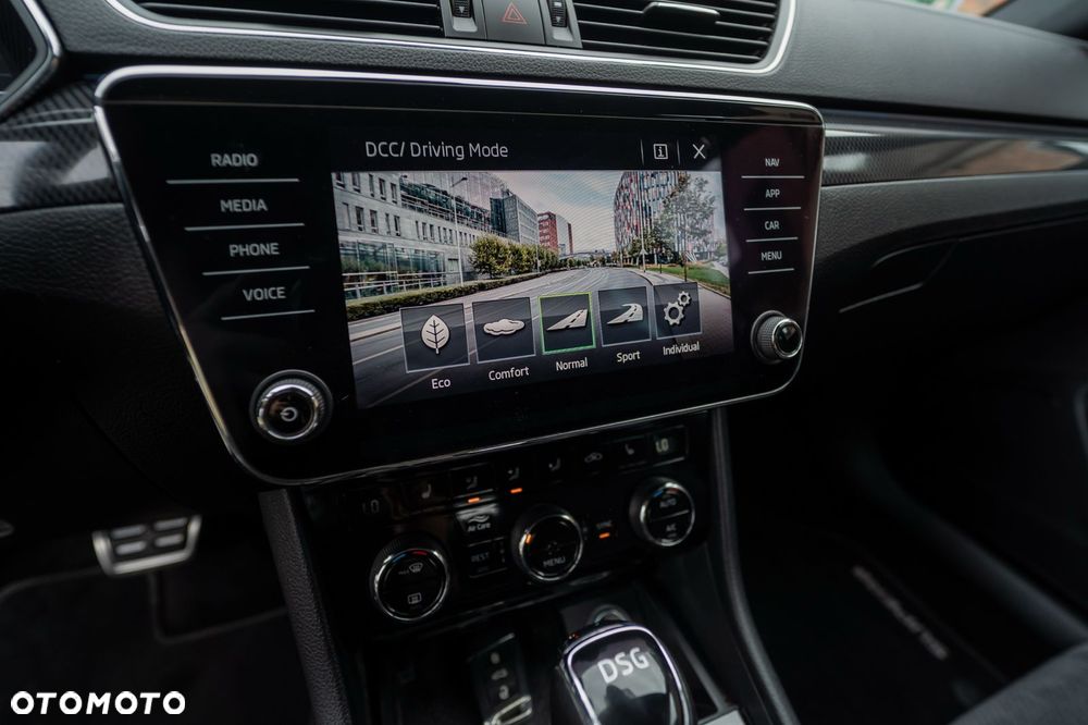Skoda Superb 1.5 TSI Sportline DSG - 18