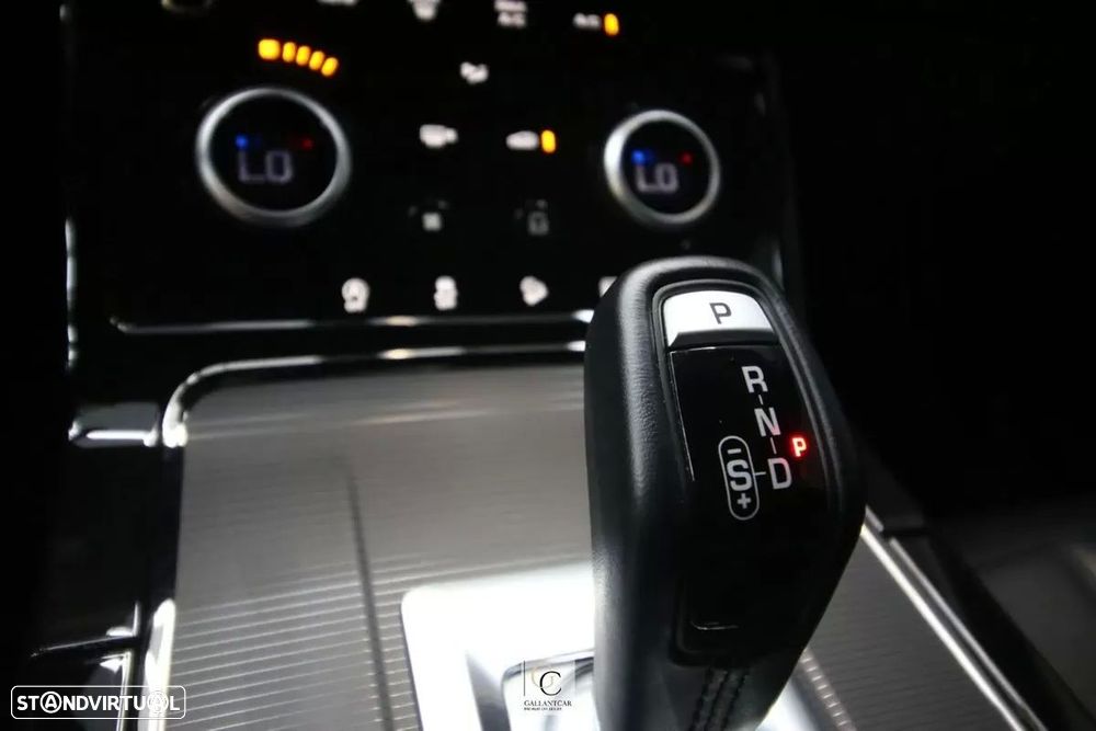 Land Rover Range Rover Evoque 1.5 P300e AWD Dynamic SE — fotografia 26