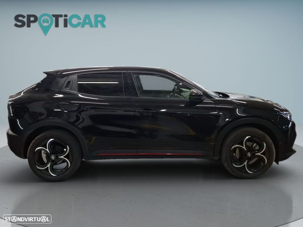 Alfa Romeo Junior 1.2 Speciale eDCT6 - 9