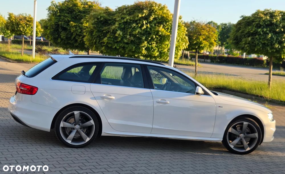 Audi A4 Avant 2.0 TDI DPF clean diesel quattro S tronic S line Sportpaket - 6