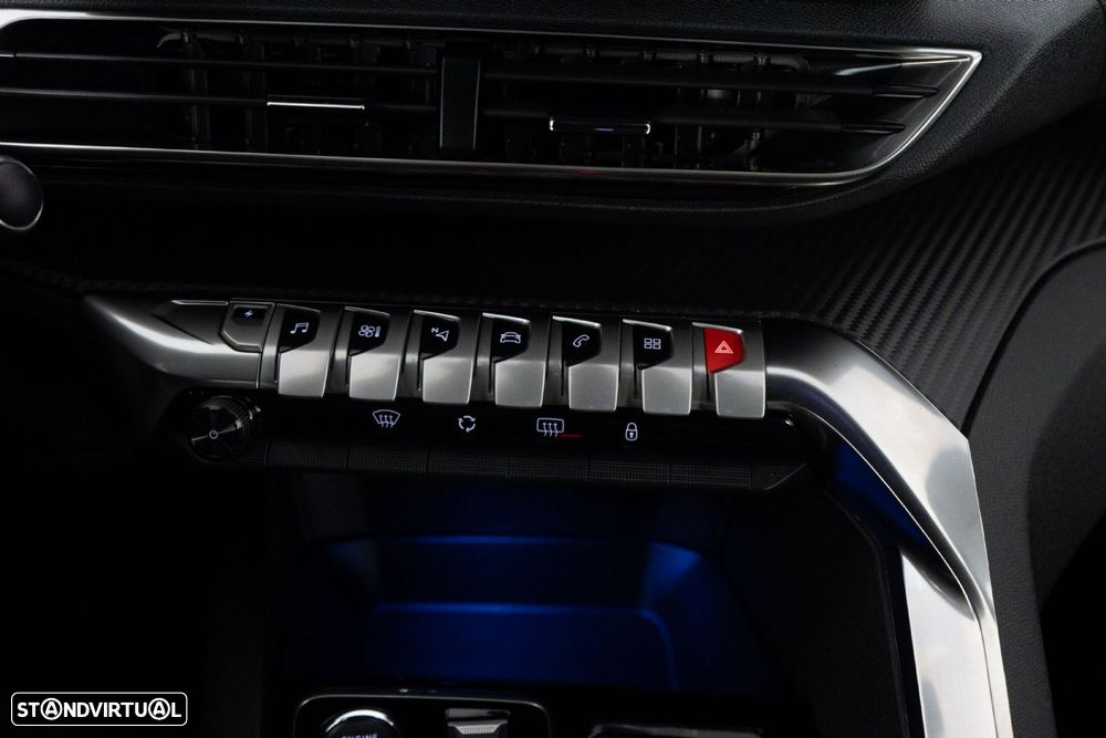 Peugeot 3008 1.6 Hybrid Allure Pack e-EAT8 - 24