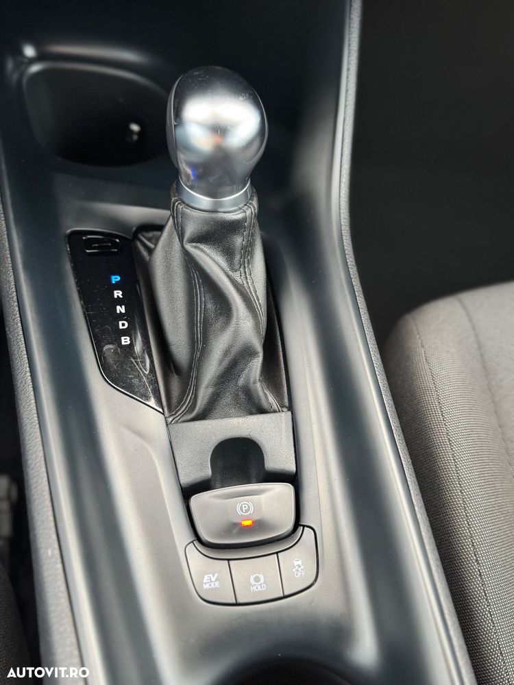 Toyota C-HR 1.8 HSD 4x2 CVT C-lassy LED - 10