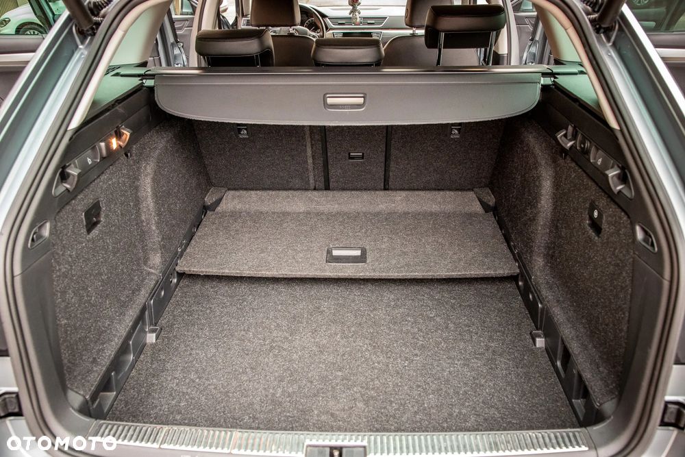 Skoda Superb 2.0 TDI DSG Style - 15