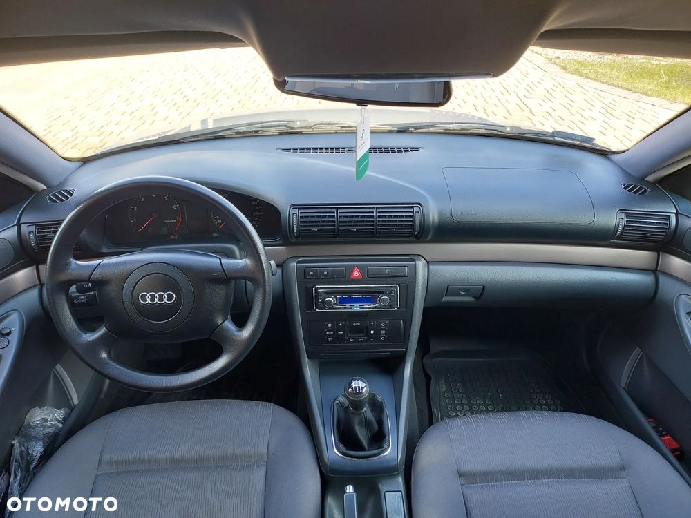 Audi A4 Limousine - 31