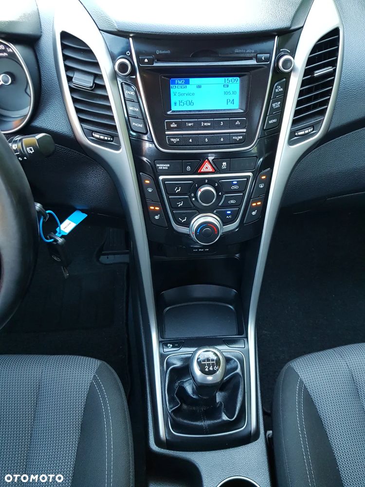 Hyundai i30 1.4 BlueDrive Base - 26