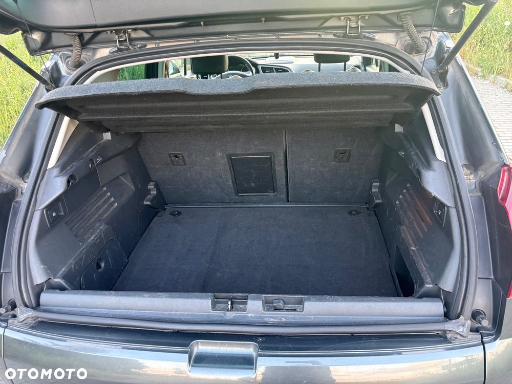 Peugeot 3008 1.2 PureTech Allure S&S - 7