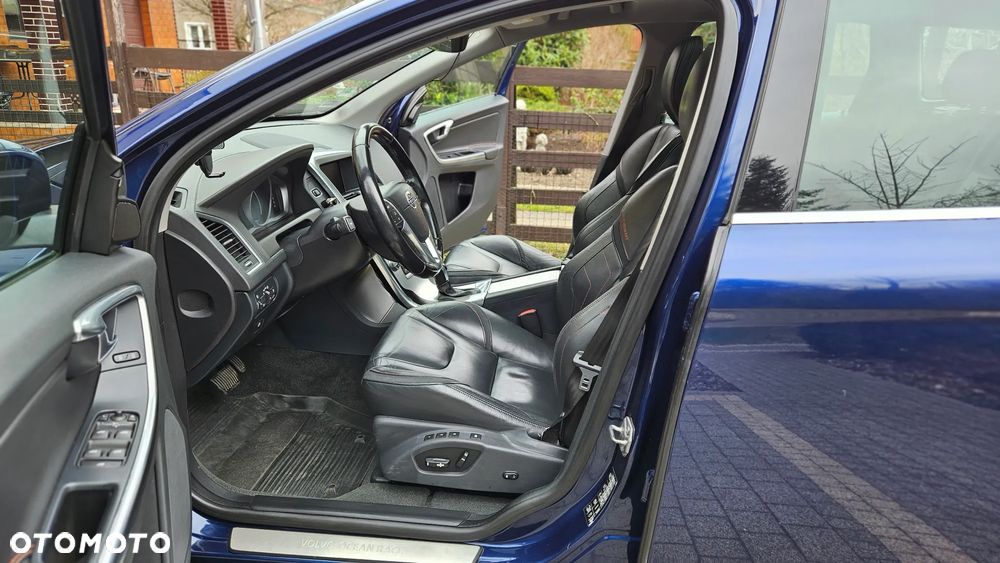 Volvo XC 60 D4 Drive-E Ocean Race - 14
