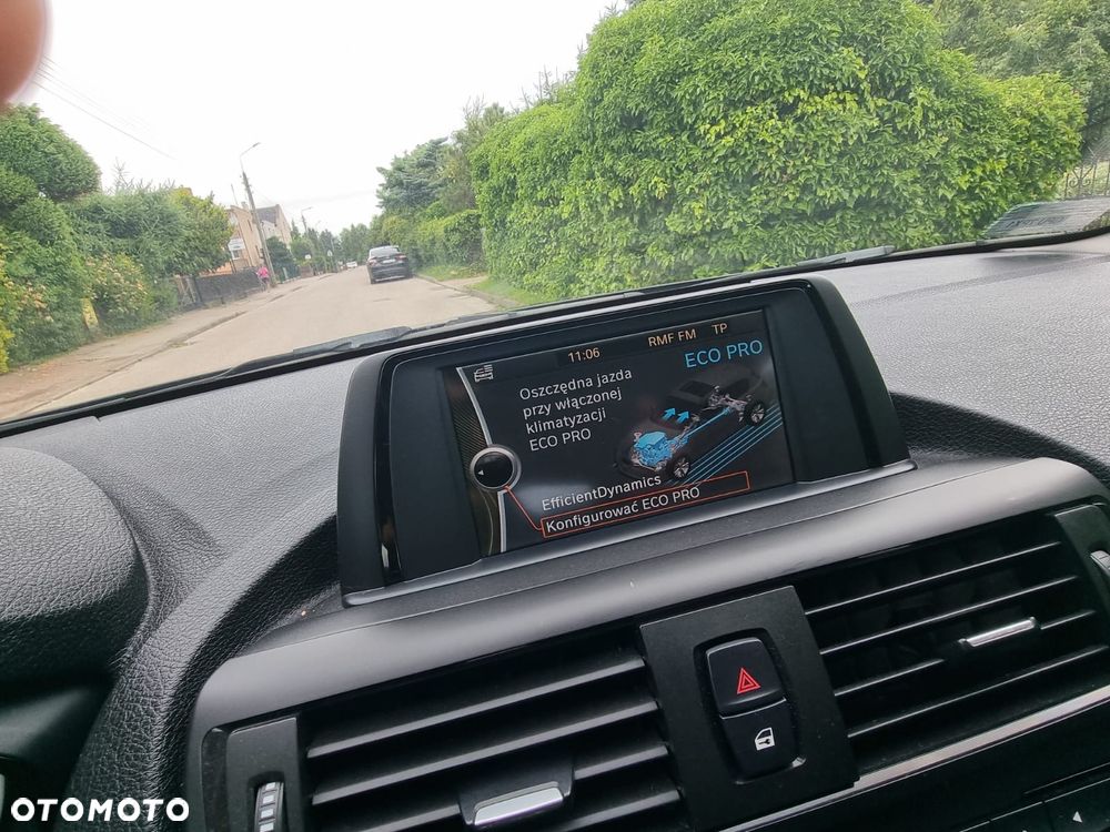 BMW Seria 1 114i - 24