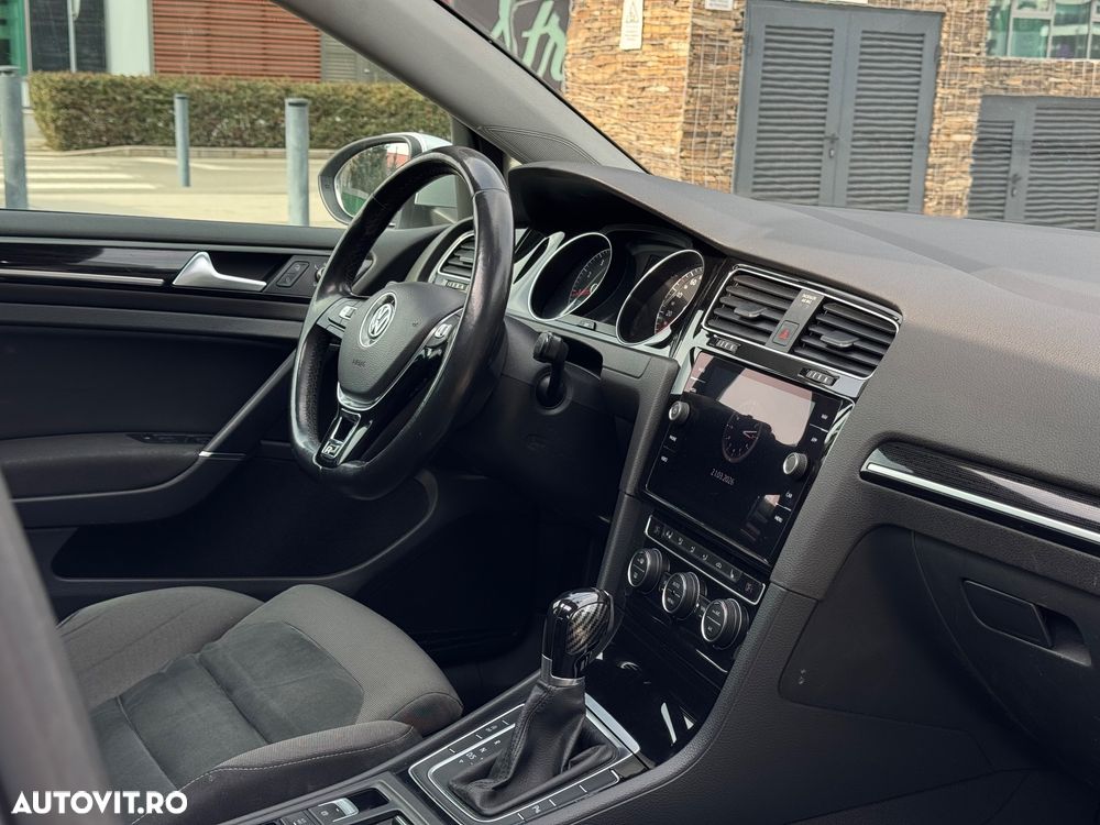 Volkswagen Golf 1.5 TSI DSG Highline - 30