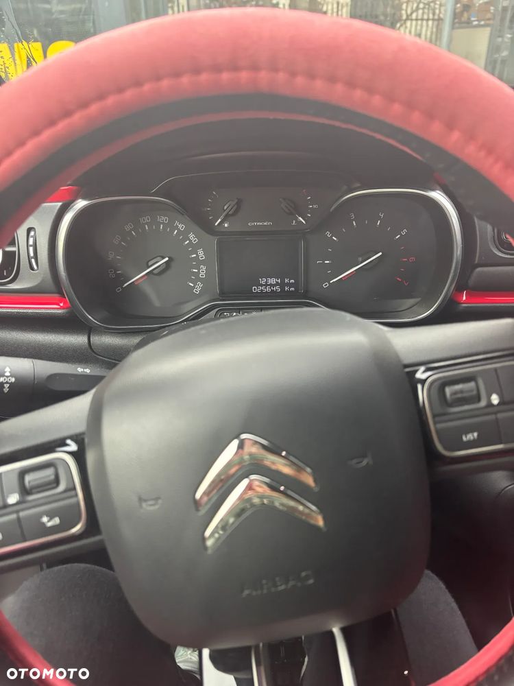 Citroën C3 1.2 PureTech Shine S&S - 6