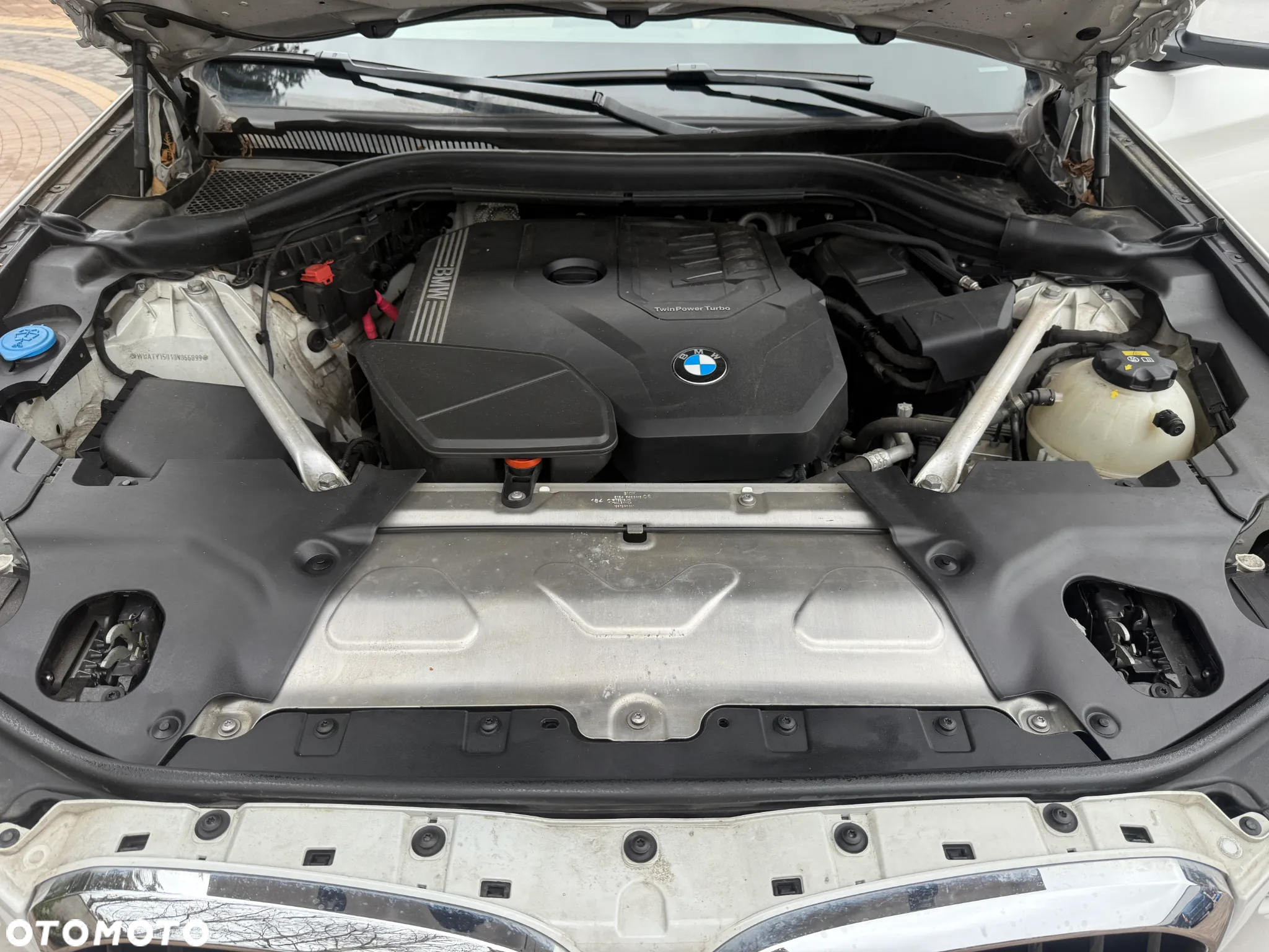 BMW X3 xDrive20i Advantage - 35