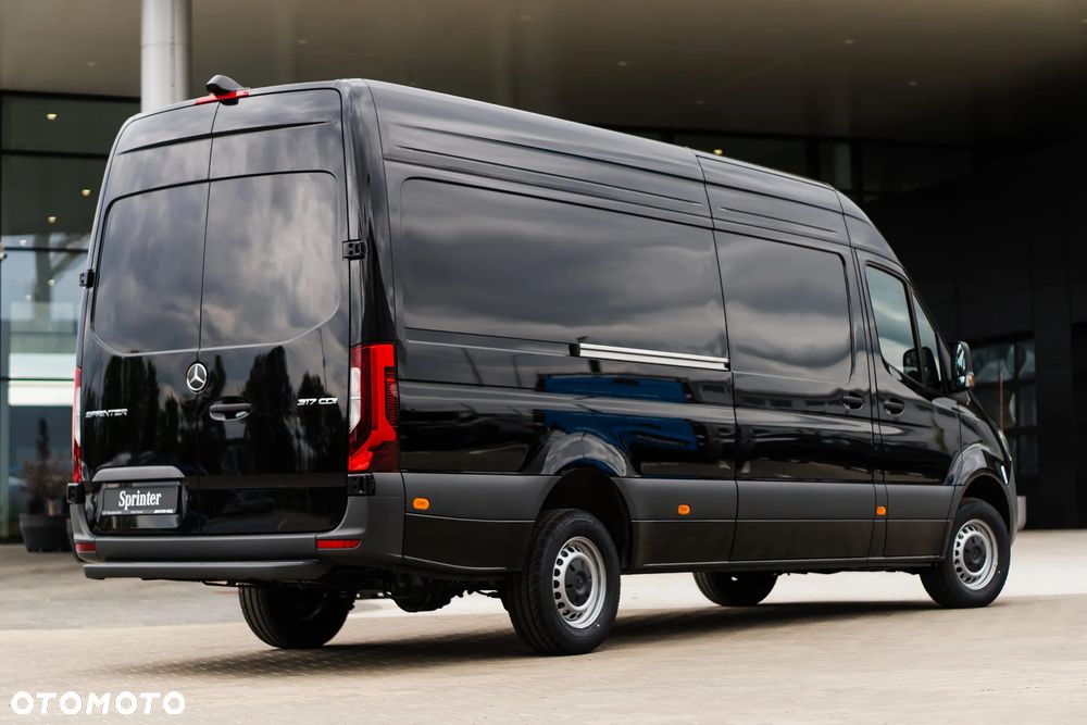 Mercedes-Benz Sprinter - 5