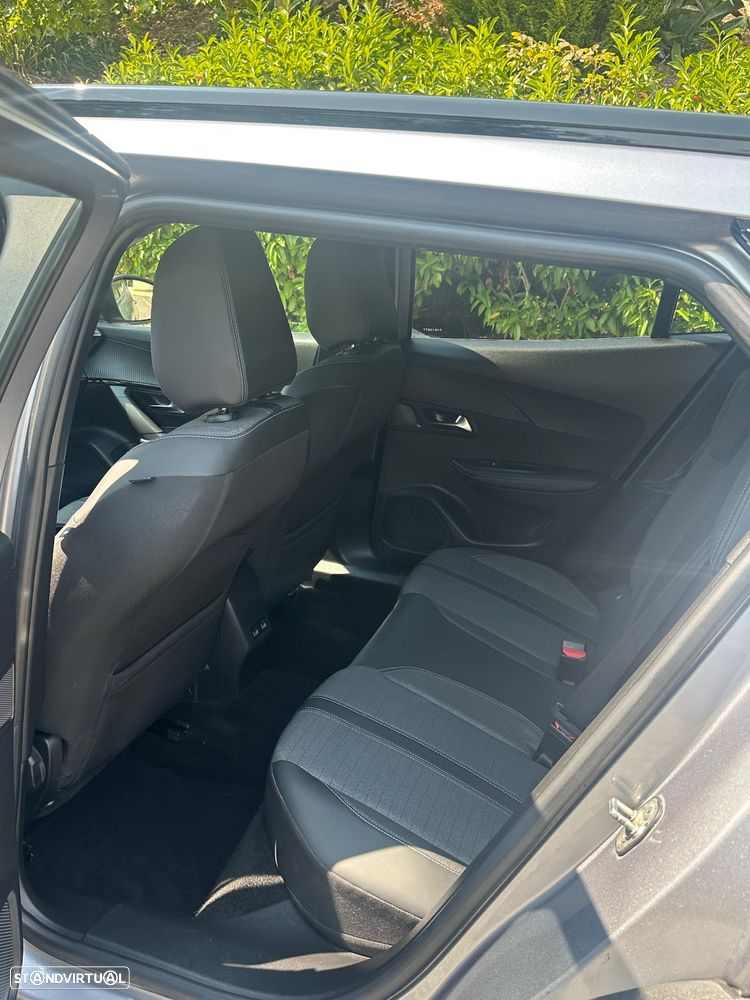 Peugeot e-2008 50 kWh Allure Pack - 13