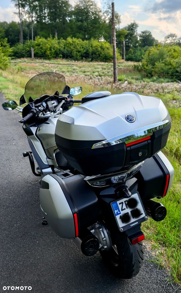 Yamaha FJR - 4