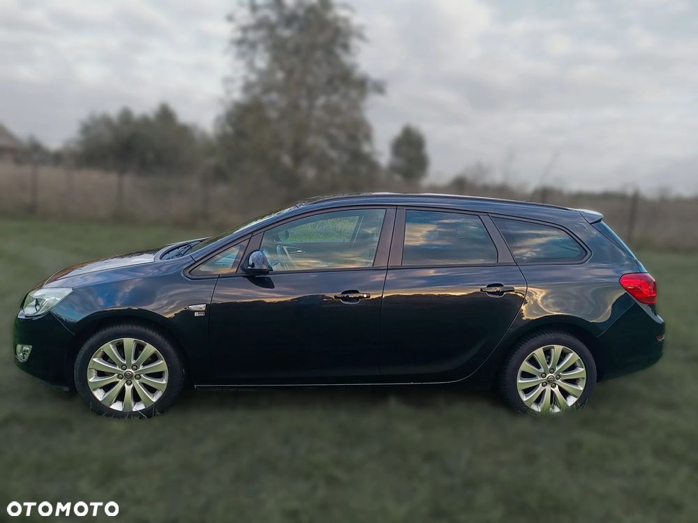 Opel Astra 1.4 Turbo ecoFLEX Start/Stop 150 Jahre - 8