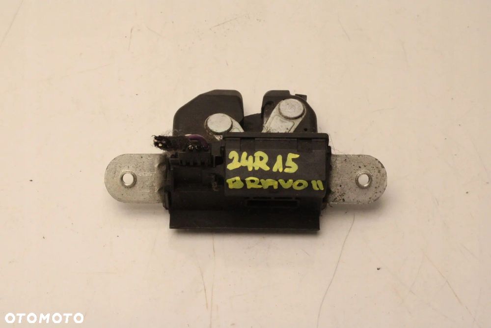 LANCIA DELTA OPEL CORSA D FIAT BRAVO II ZAMEK KLAPY BAGAŻNIKA TYŁ 55701971 - 2