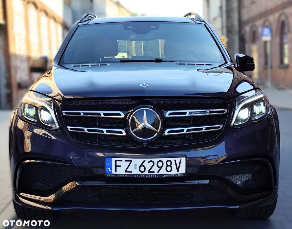 Mercedes-Benz GLS - 2