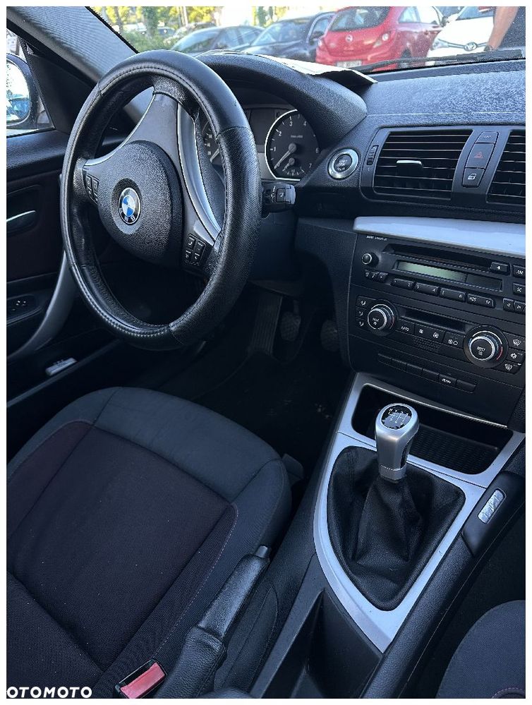 BMW Seria 1 116i - 13