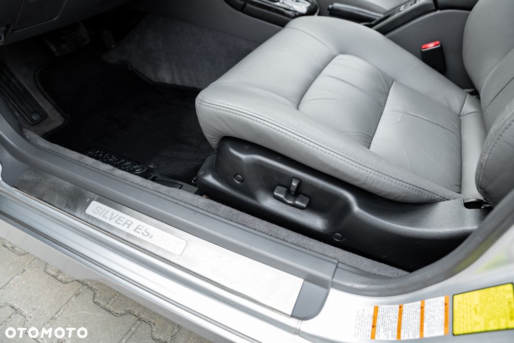 Subaru Outback 3.0 H6 - 19