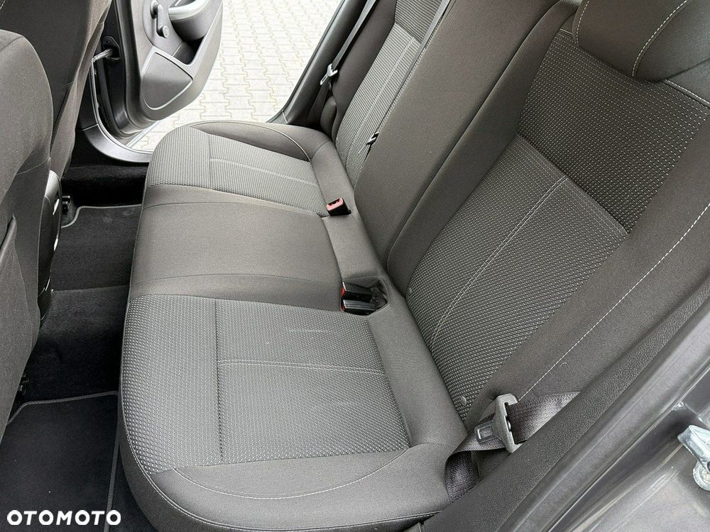 Opel Astra IV 1.6 T Cosmo - 15