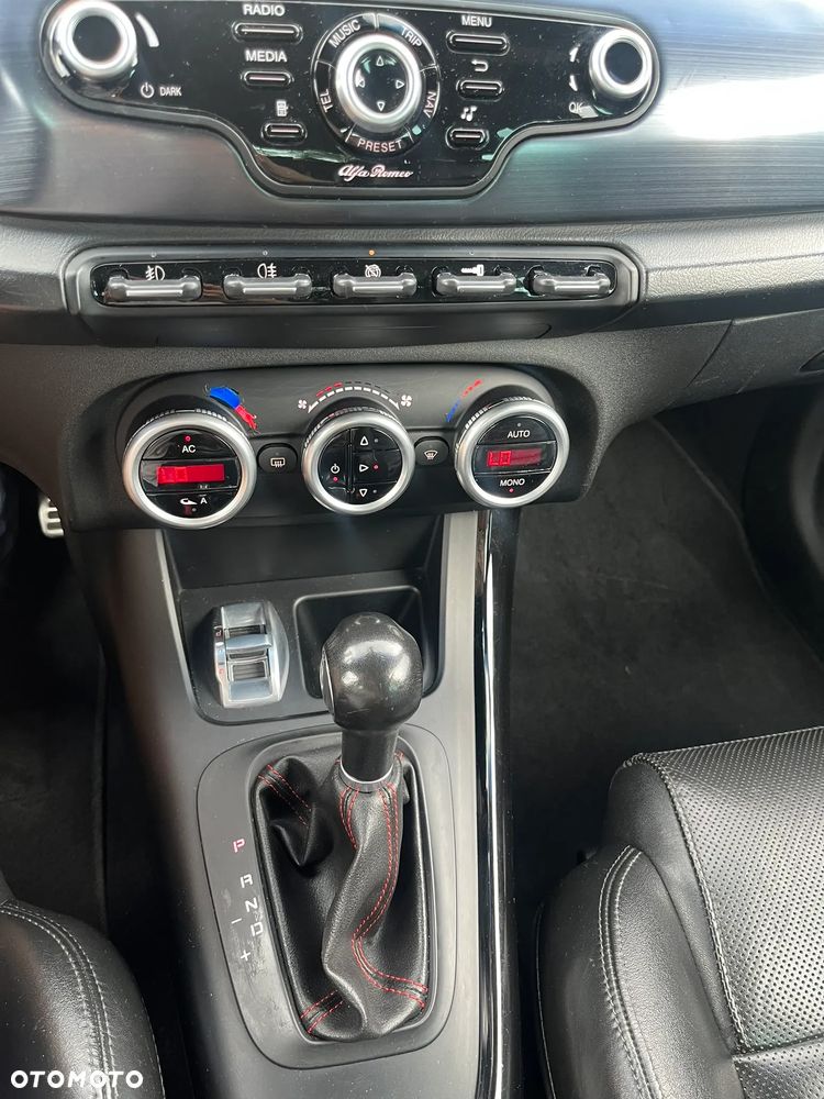 Alfa Romeo Giulietta - 14