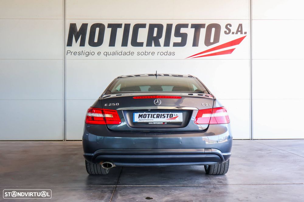 Mercedes-Benz E 250 - 7