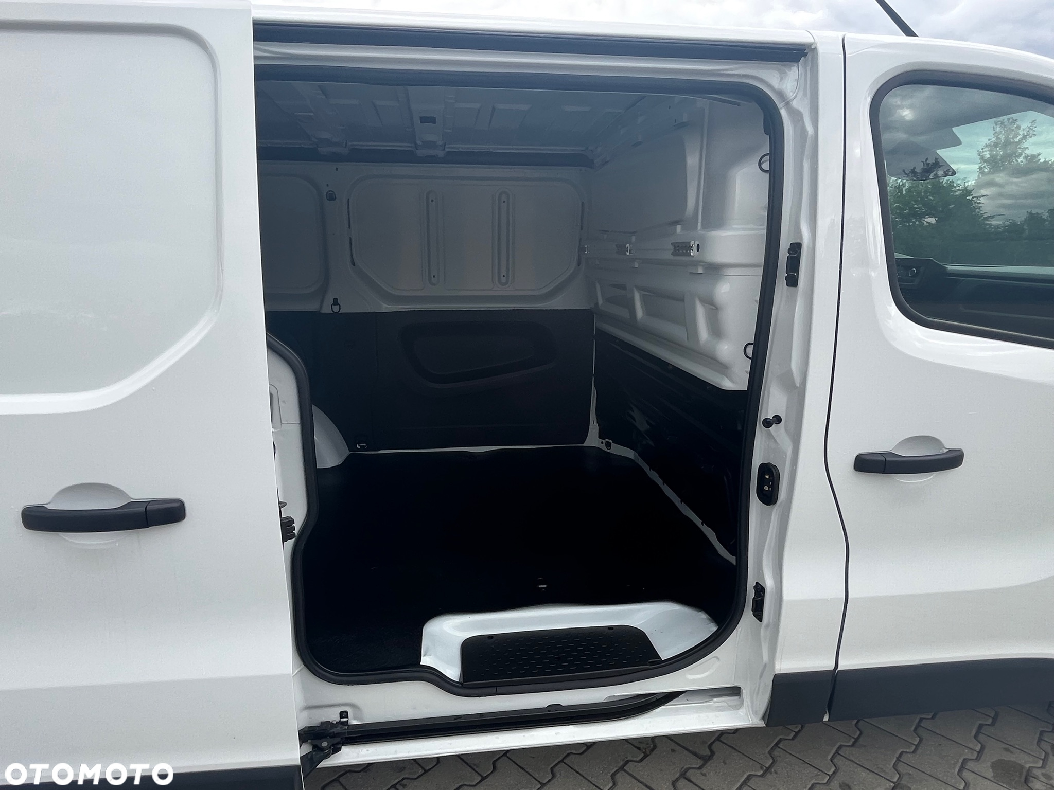 Renault Trafic - 11