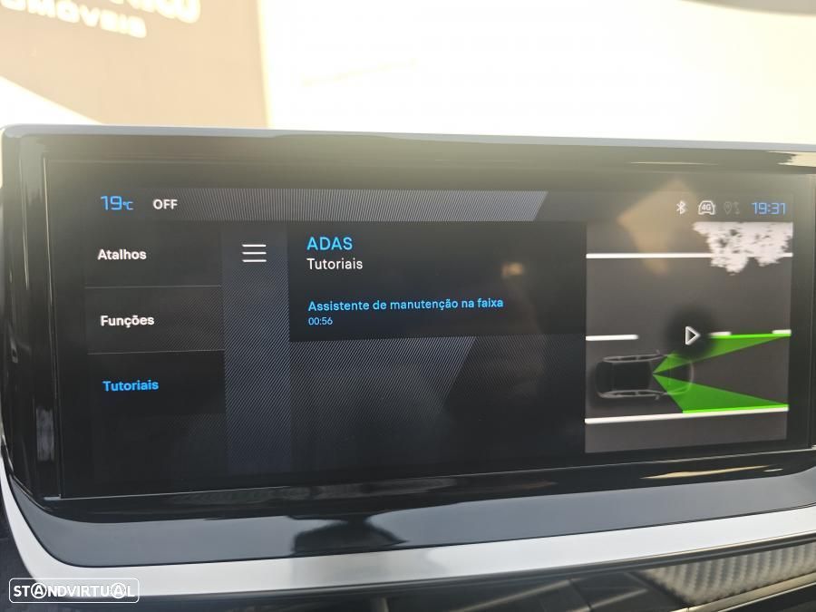 Peugeot 2008 1.2 Hybrid Allure e-DCS6 - 43