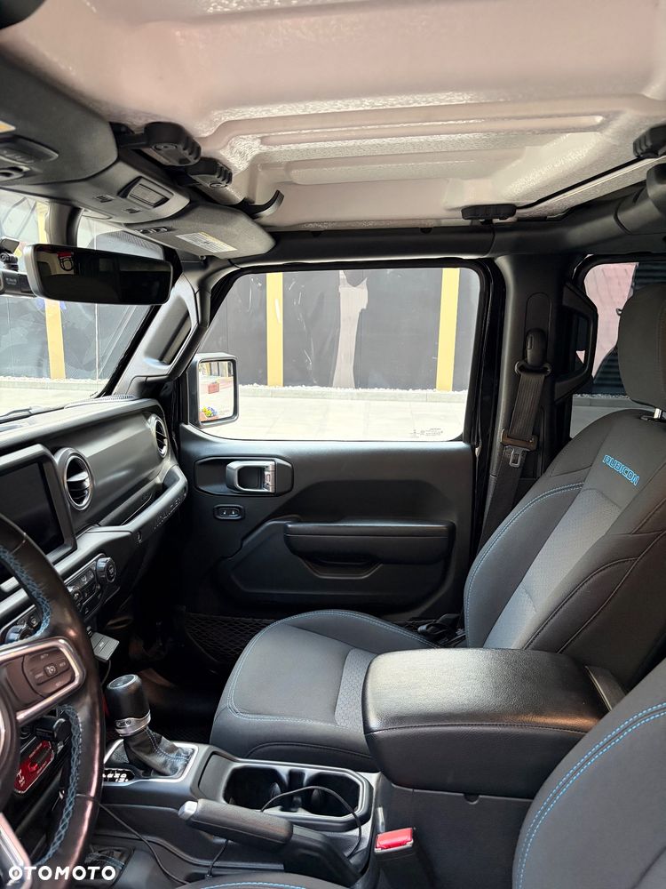 Jeep Wrangler - 17