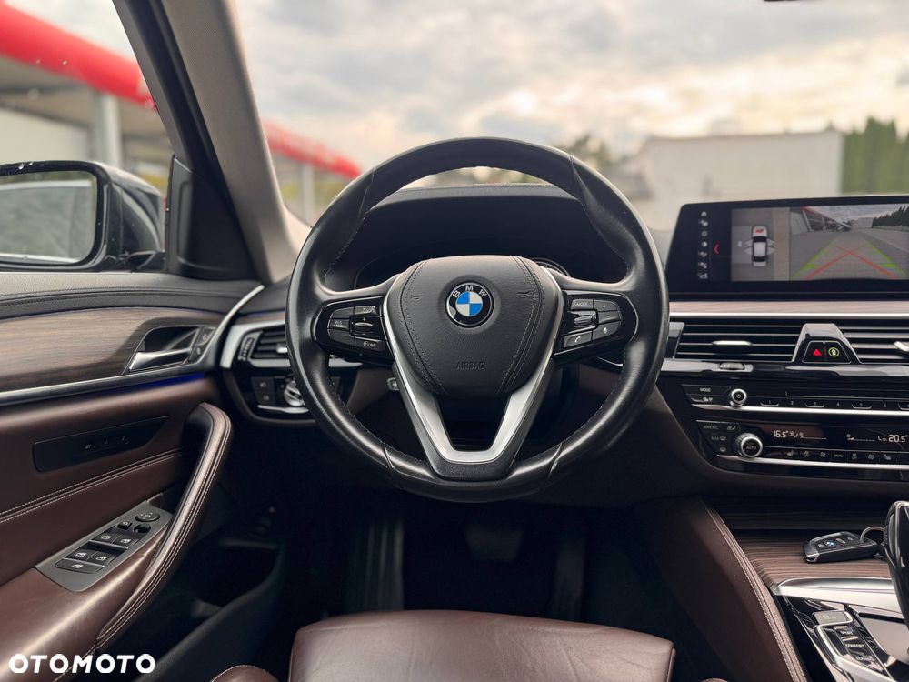 BMW Seria 5 530e iPerformance GPF Sport - 25