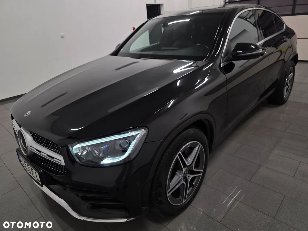 Mercedes-Benz GLC 300 d 4Matic 9G-TRONIC AMG Line Plus - 33