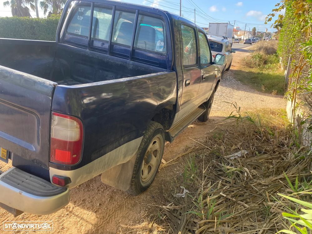 Toyota Hilux - 5