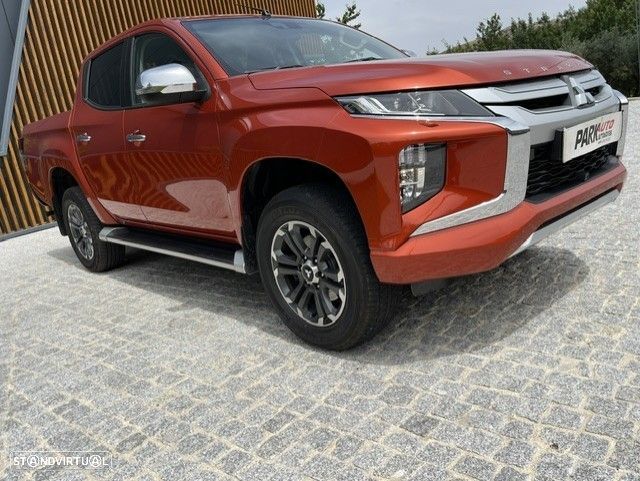Mitsubishi L200 2.3 DI-D CD Invite Strakar Look 4WD
