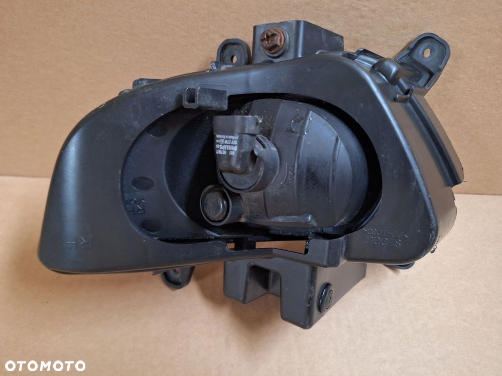 HYUNDAI I30 LIFT 09- 10-12 BDB ORYGINAŁ KPL NIE KLEJONY! DEMONTAŻ HALOGEN PRAWY W ZDERZAK PRZÓD PRZEDNI WYSYŁKA 24H - 6