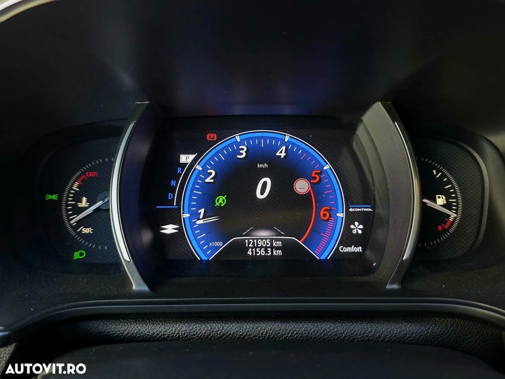 Renault Megane ENERGY dCi EDC GT - 8