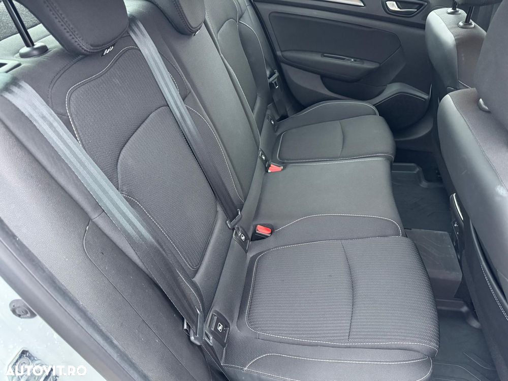 Renault Megane TCe 140 EDC GPF Zen - 3