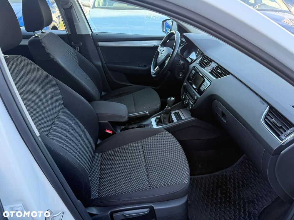 Skoda Octavia 1.6 TDI Ambition - 16