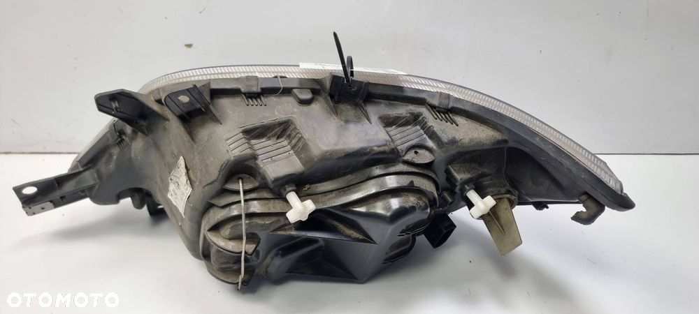 LAMPA PRAWA PRZÓD MERCEDES SPRINTER 208 - 4