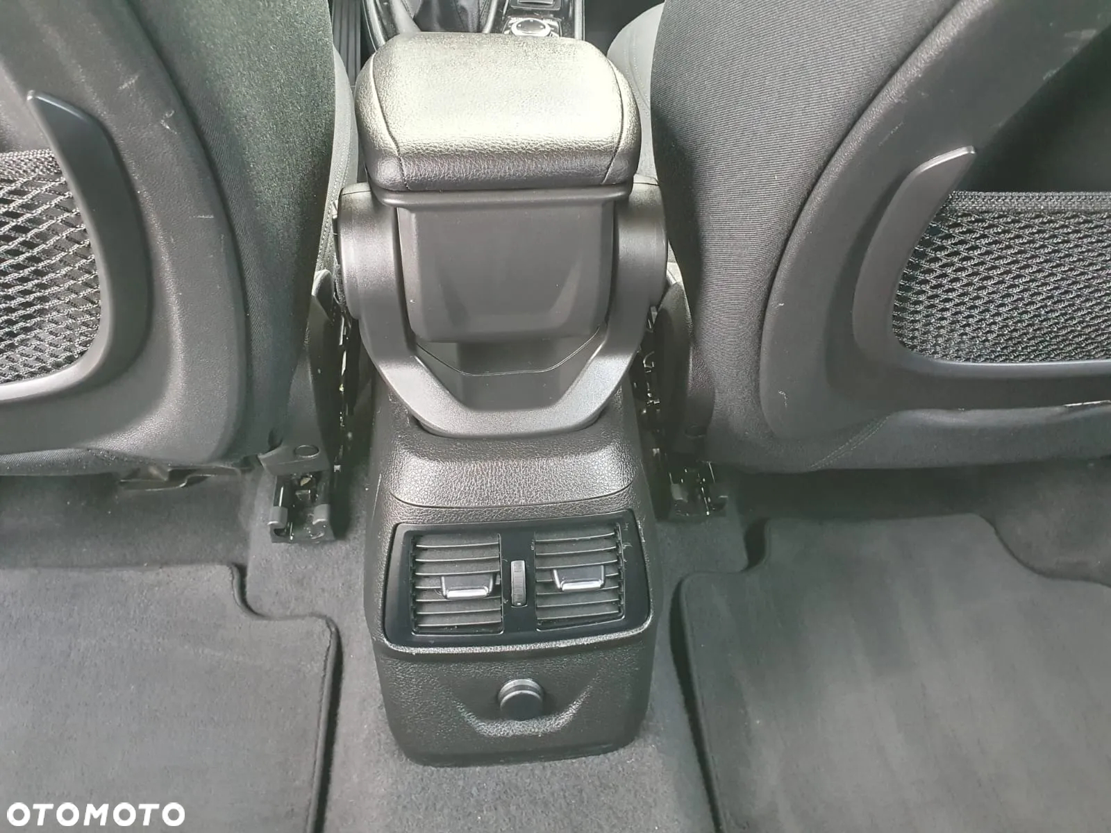 BMW Seria 2 218d Active Tourer Luxury Line - 17