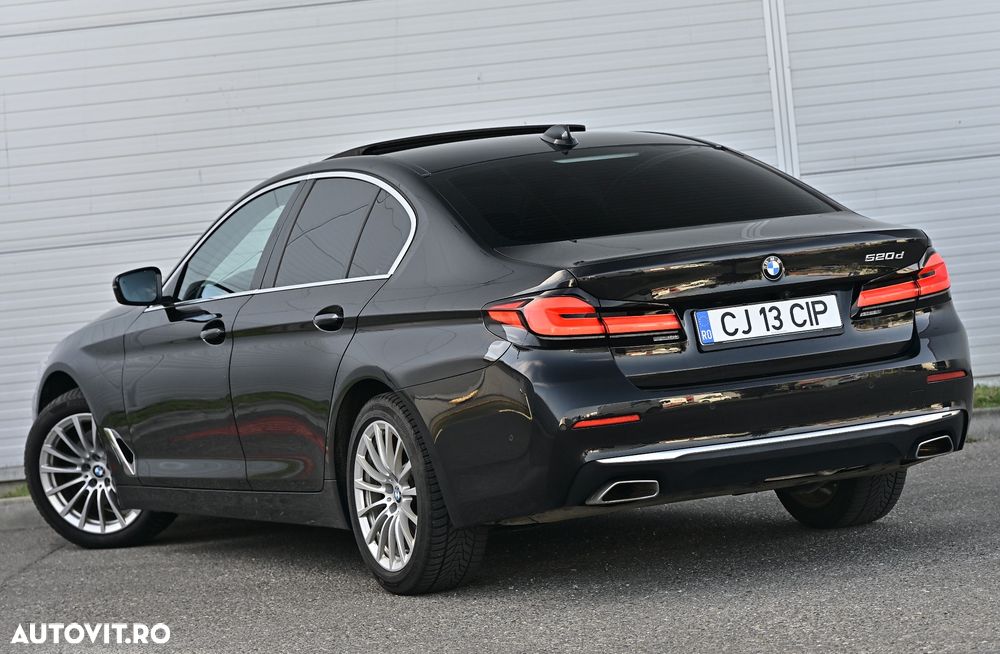 BMW Seria 5 520d Efficient Dynamics Edition Aut. Luxury Line - 12