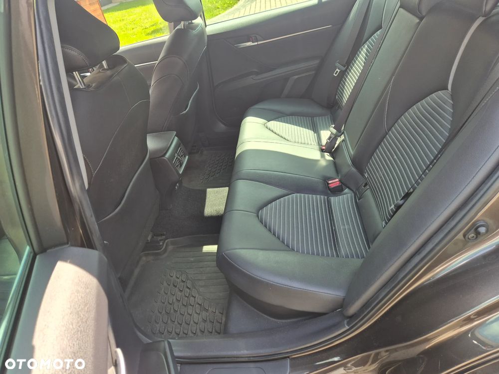 Toyota Camry 2.5 Hybrid Prestige CVT - 11