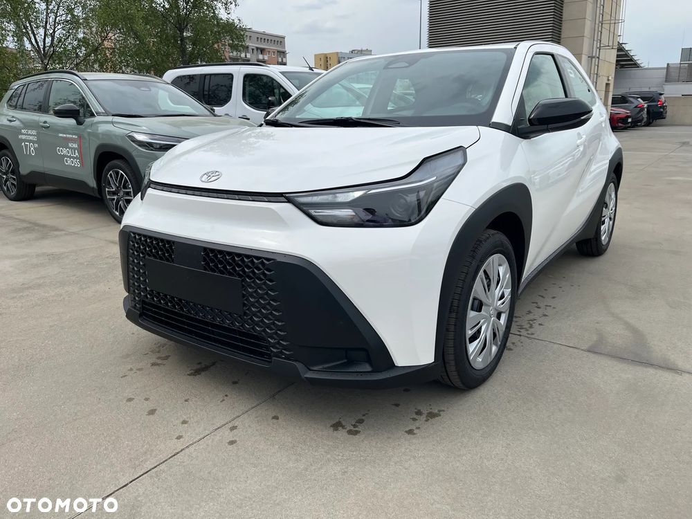 Toyota Aygo X Hybrid 1.5 Active e-CVT - 1