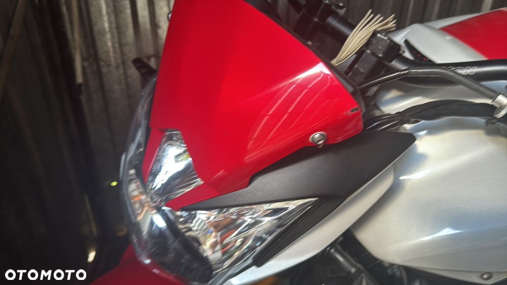 Yamaha FZ8 - 3