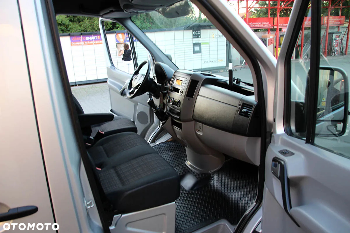 Mercedes-Benz SPRINTER L2H2 - 24