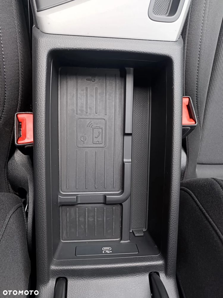 Audi A4 Avant 35 TFSI mHEV - 24