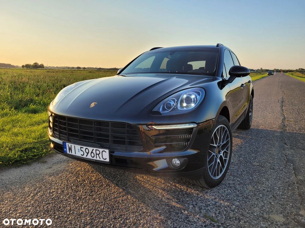 Porsche Macan - 1